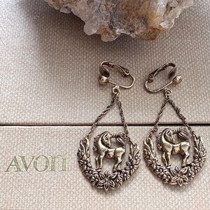 Vintage Avon 1994 Mystic Unicorn GoldPlated Dangle Clip Earrings 276